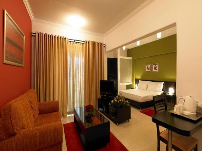 Royal Orchid Golden Suites Pune Luaran gambar