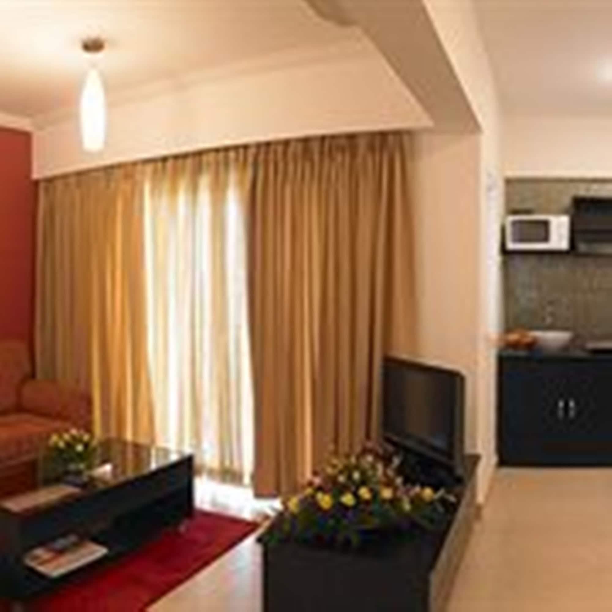 Royal Orchid Golden Suites Pune Luaran gambar