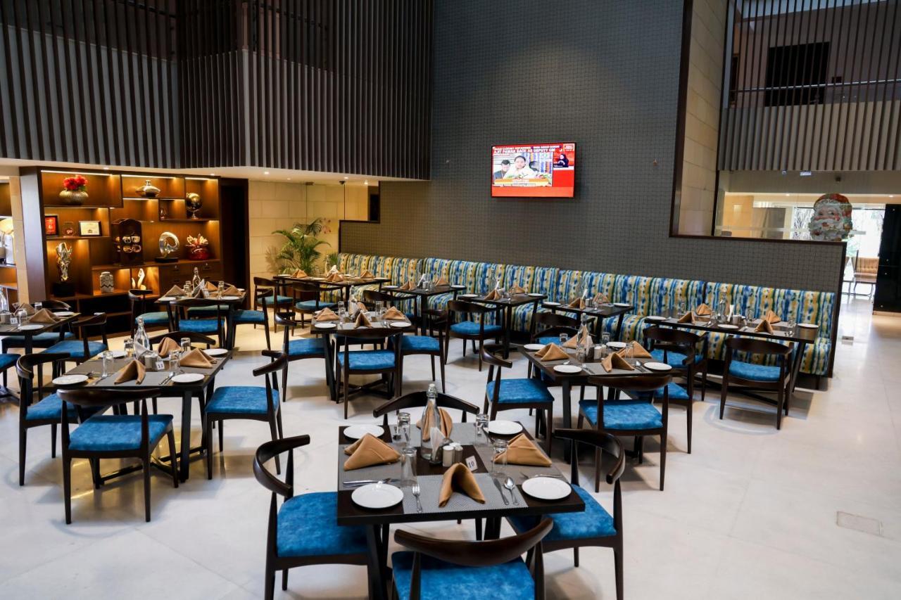 Royal Orchid Golden Suites Pune Luaran gambar