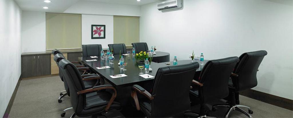 Royal Orchid Golden Suites Pune Luaran gambar