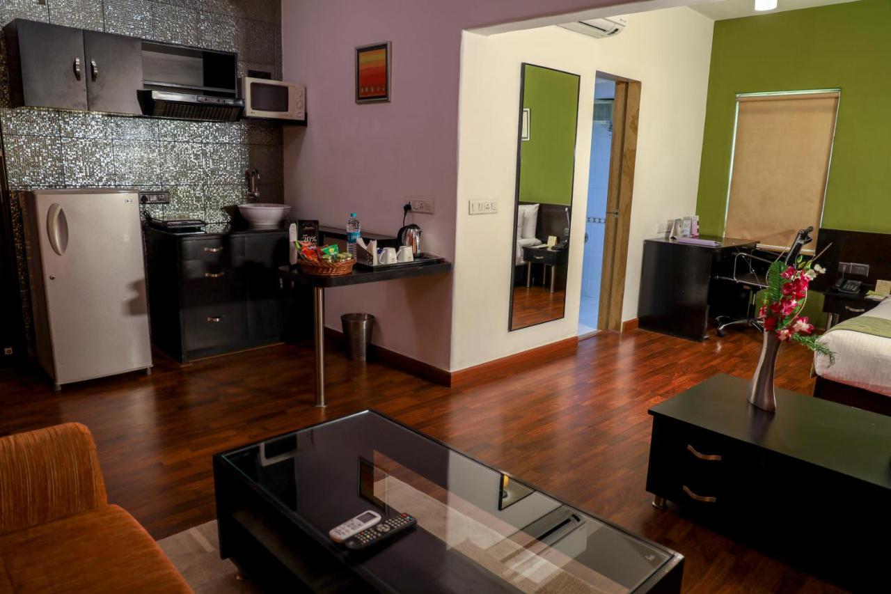 Royal Orchid Golden Suites Pune Luaran gambar
