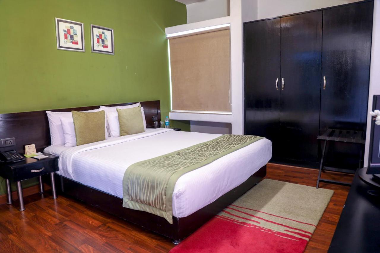 Royal Orchid Golden Suites Pune Luaran gambar