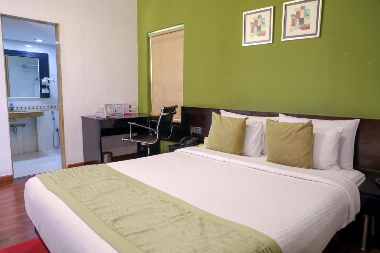 Royal Orchid Golden Suites Pune Luaran gambar