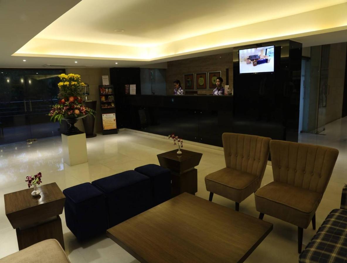 Royal Orchid Golden Suites Pune Luaran gambar