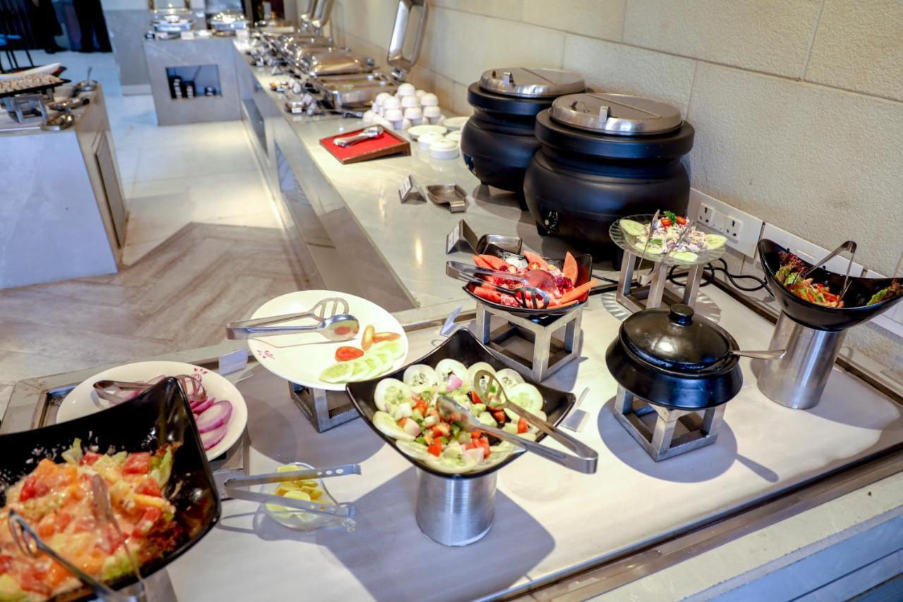 Royal Orchid Golden Suites Pune Luaran gambar