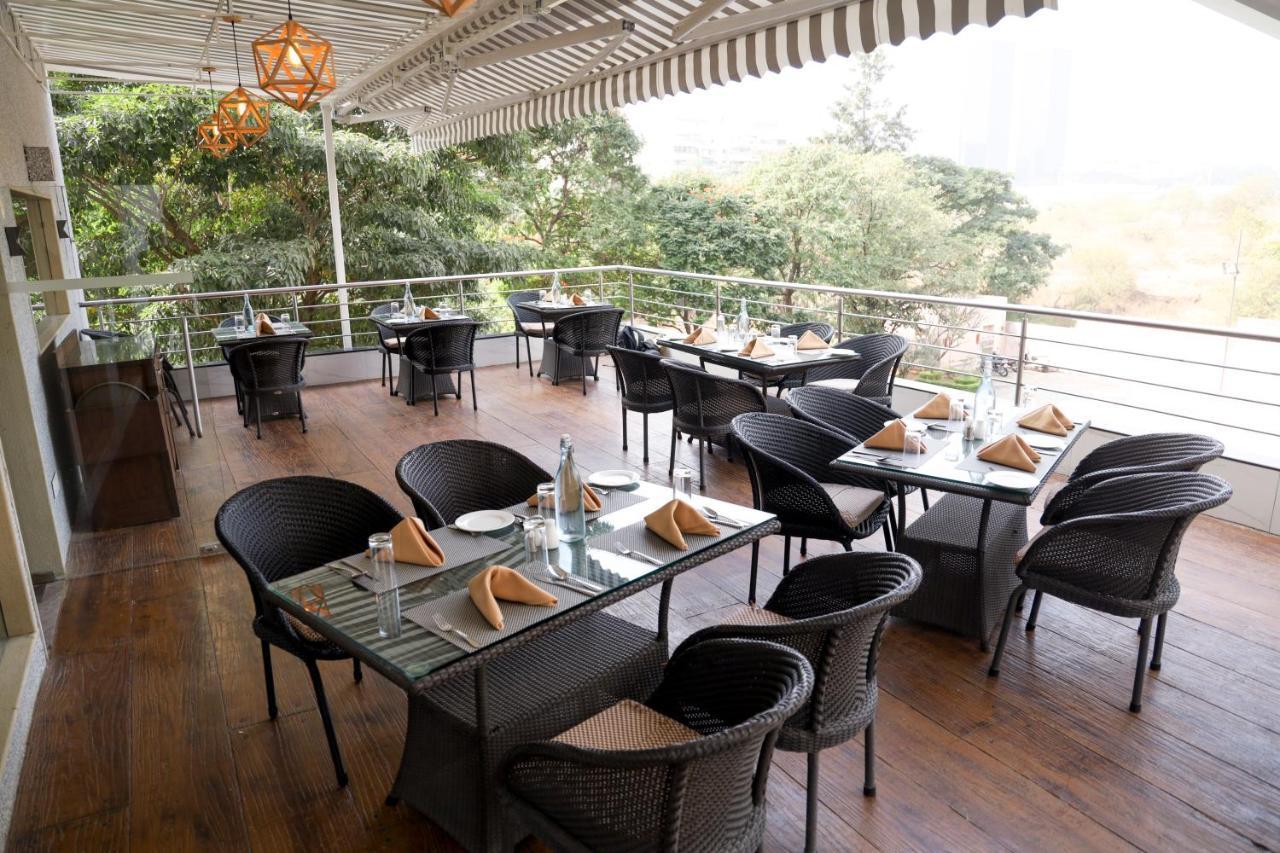 Royal Orchid Golden Suites Pune Luaran gambar